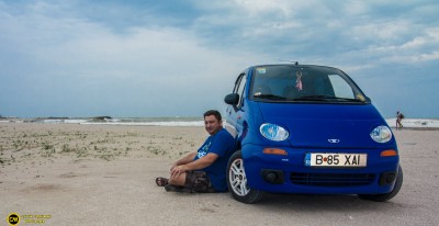 Nenea Mailander la plaja, se bronza la blitz. Constanta, septembrie 2014