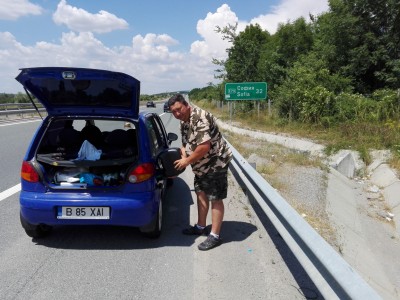 Destul de chitrosi bulgarii astia cu benzinariile pe autostrazi. A trebuit sa apelez la "rezerve".